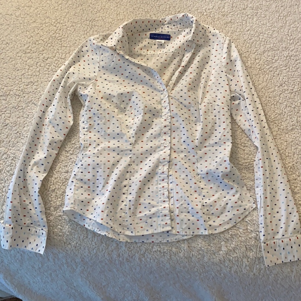 Patterned white button up ✨LAST CHANCE